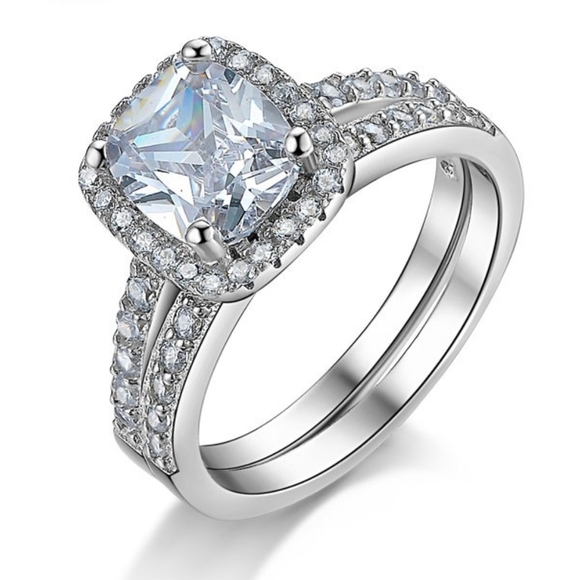 Luxury Engagement Rings Set - Picture 4 of 4